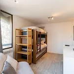 Vitacura Zen 2Br W/ Parking, Wifi, Gym & Mall